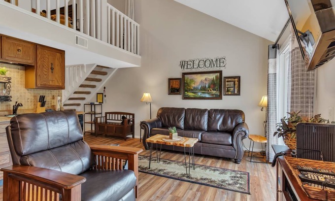 Table Rock Condo | 80 m² Condo ∙ 2 bedrooms ∙ 4 guests