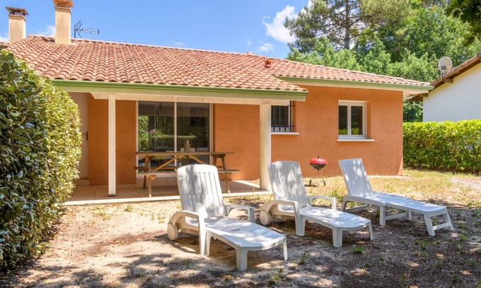 Saint-Julien-en-Born Other | 80 m² Accommodation ∙ 3 bedrooms ∙ 6 guests