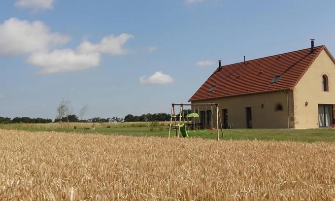 Chapeau House | 80 m² House ∙ 2 bedrooms ∙ 4 guests