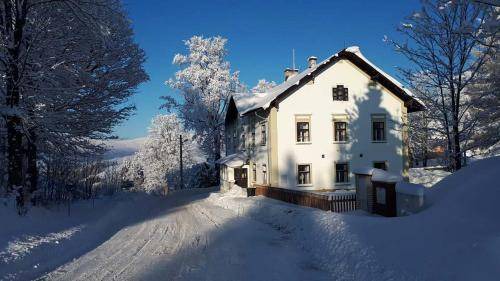 Kraliky Apartment | 80 m² Serviced apartment ∙ 2 bedrooms ∙ 10 guests