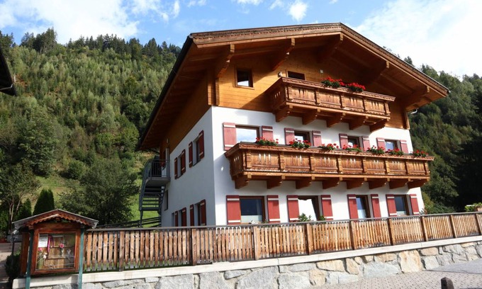 Schonbach Apartment | 85 m² Apartment ∙ 2 bedrooms ∙ 6 guests