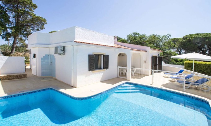 Albufeira Other | 85 m² Accommodation ∙ 3 bedrooms ∙ 6 guests