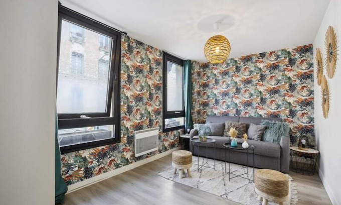 Quartier de Becon Apartment | 852 Suite Élégante - Superb Apartement
