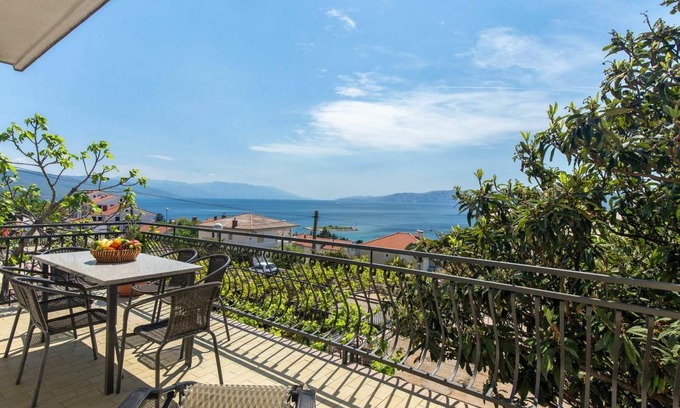 Novi Vinodolski Apartment | 88 m² Apartment ∙ 2 bedrooms ∙ 4 guests