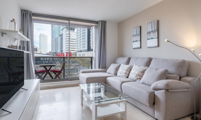 Diagonal Mar i el Front Maritim del Poblenou Apartment | 880 Beach Apartment w/Pool & Terrace IV