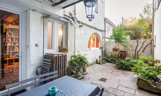 Richebourg - Saint-Clement Apartment | 89 m² Apartment ∙ 3 bedrooms ∙ 6 guests