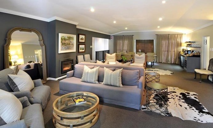 Grahamstown House | 8A Grahamstown