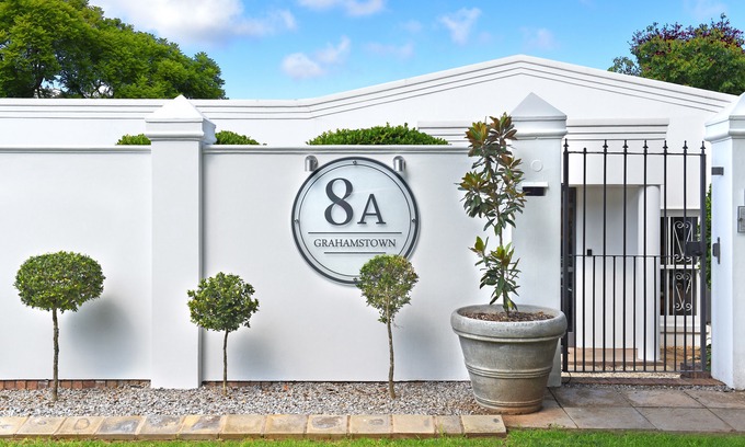 Grahamstown Hotel | 8A Grahamstown