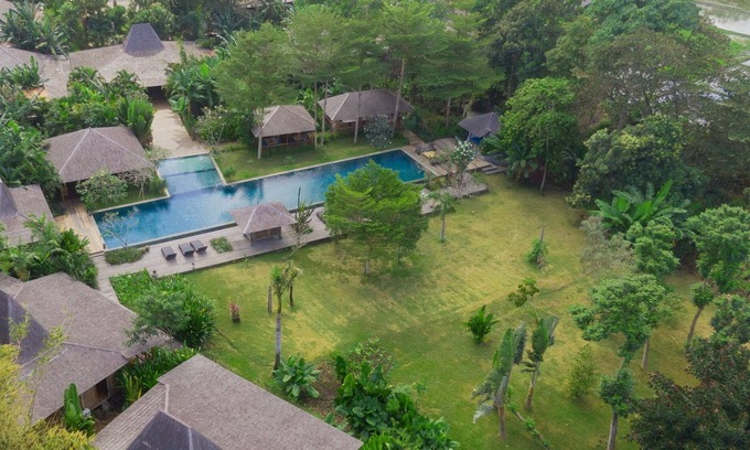Banjar Semer Villa | 8BR Villa, W/Swimming Pool To Enjoy The Gorgeous Scenery!
