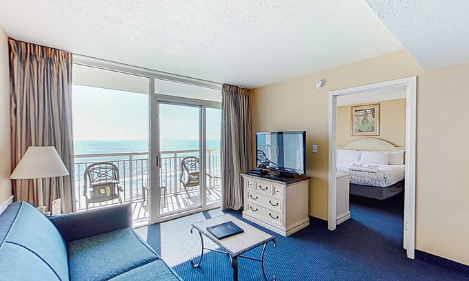 Myrtle Beach Condo | 8th Floor Oceanfront Snowbird Friendly Condo w/ AC, WiFi, Shared Pool/Hot Tub!