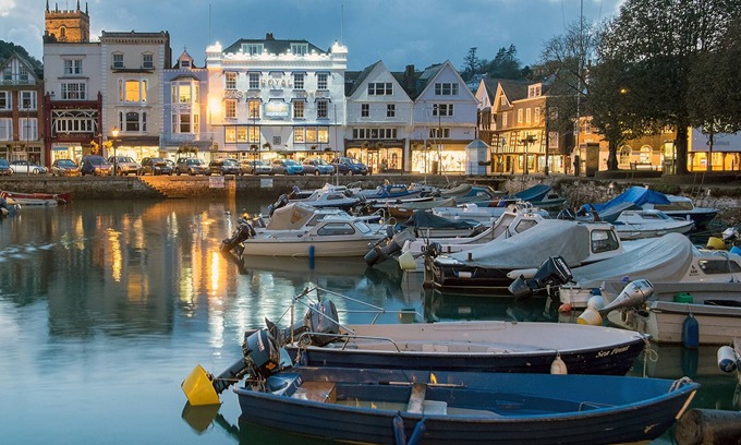 Dartmouth Apartment | 9 Dart Marina