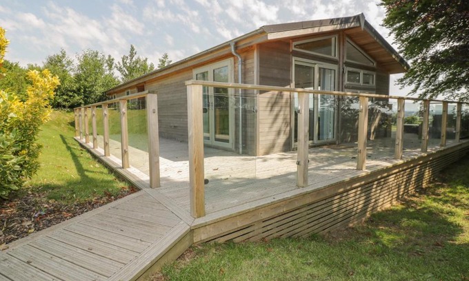Dobwalls House | 9 Faraway Fields