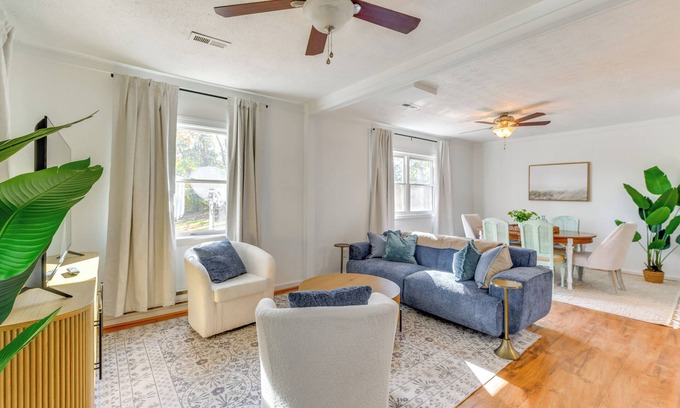 Colonial Beach Cottage | 9 Mi to Colonial Beach: Charming Cottage w/Yard!