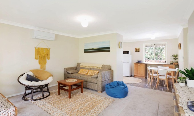Dalmeny House | 9 Mummaga Way, Dalmeny