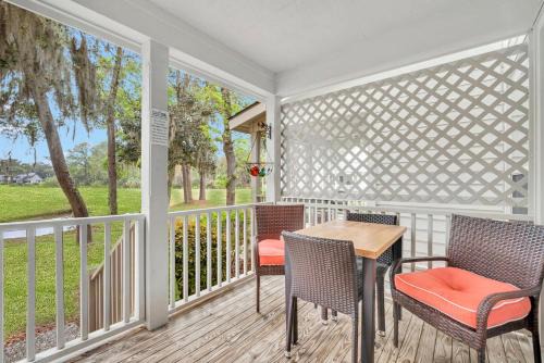 The Cottages Villa | 9 The Cottages- Pet Friendly Villa in Shipyard Plantation Golf Lagoon Views Private Patio Close to Beach - host2coast