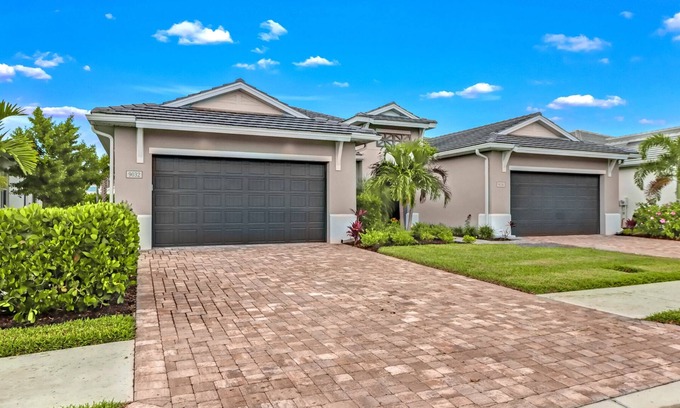 Naples Villa | 90-day minimum lease | Azure | 2bd+den/2ba |Furnished villa