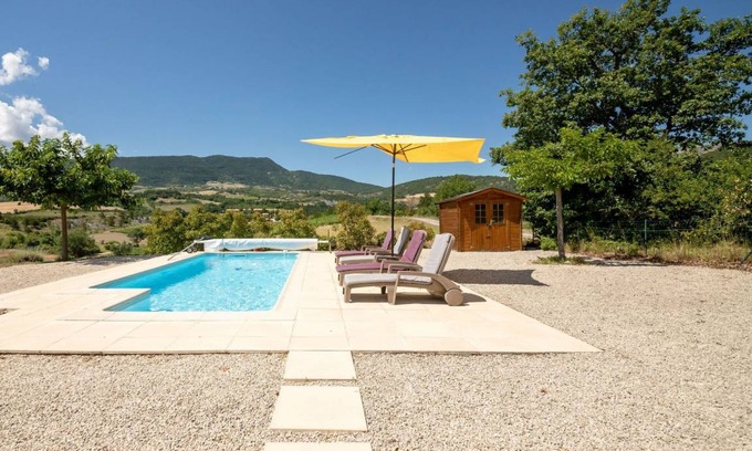 Sainte-Jalle Other | 90 m² Accommodation ∙ 3 bedrooms ∙ 6 guests