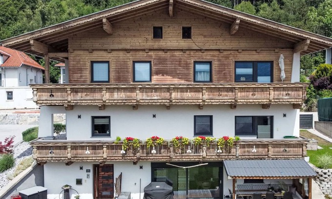Wiesing Apartment | 90 m² Apartment ∙ 2 bedrooms ∙ 6 guests