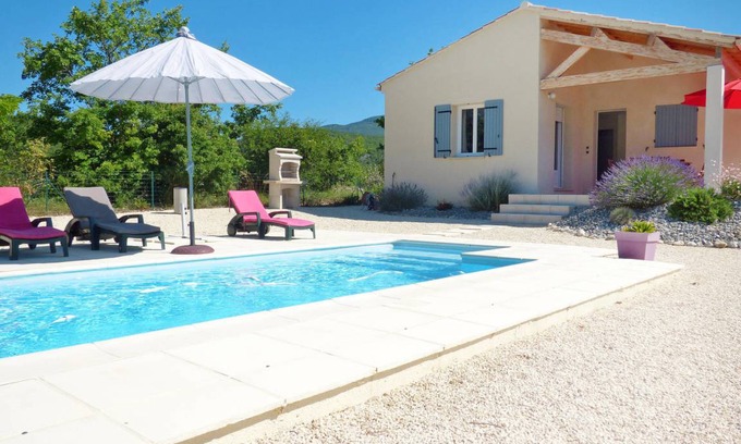 Sainte-Jalle Apartment | 90 m² Apartment ∙ 3 bedrooms ∙ 6 guests