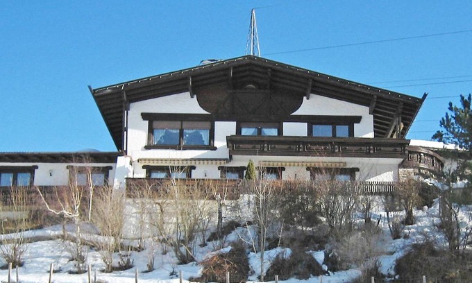 Pfons Apartment | 90 m² Apartment ∙ 1 bedroom ∙ 5 guests