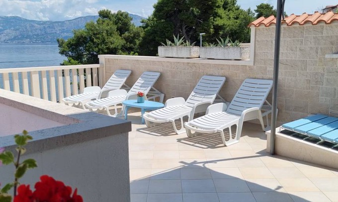 Postira Apartment | 90 m² Apartment ∙ 2 bedrooms ∙ 5 guests