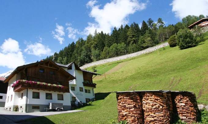 Kappl Apartment | 90 m² Apartment ∙ 3 bedrooms ∙ 6 guests
