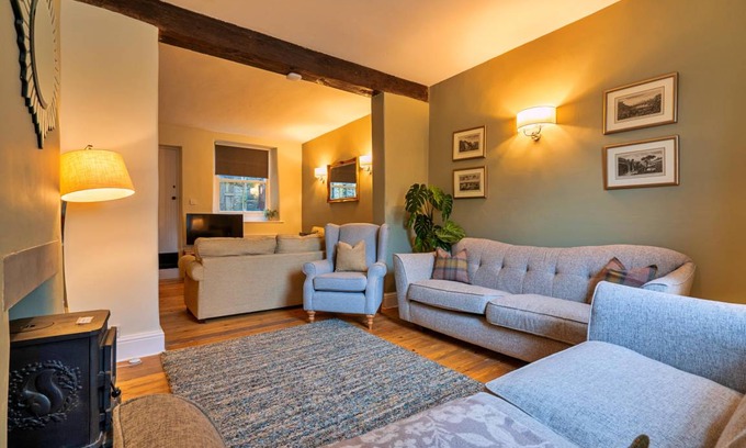 Tideswell Cottage | 90 m² Cabin ∙ 4 bedrooms ∙ 8 guests