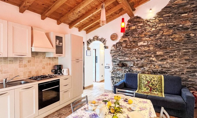 Valloria House | 90 m² House ∙ 2 bedrooms ∙ 8 guests