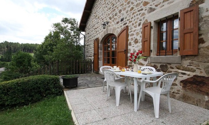 Allegre House | 90 m² House ∙ 3 bedrooms ∙ 6 guests