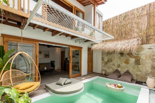 Cemagi Villa | 90 SECS TO BEACH - New Pool Loft W/Cinema+Netflix