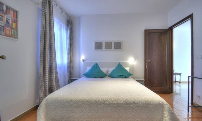 Mestre Apartment | 900-1, double bed/bath, wifi/aircond, breakfast facility