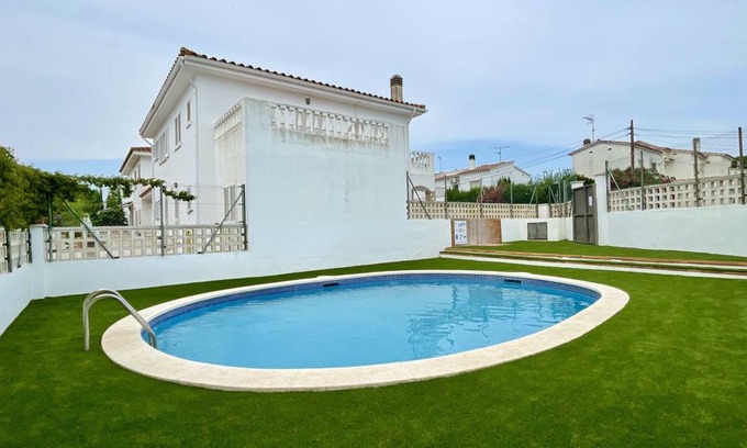 L'Escala House | 92 m² House ∙ 3 bedrooms ∙ 6 guests