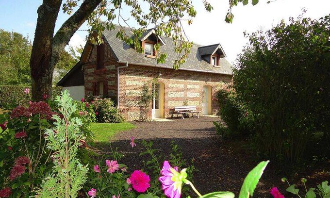Les Grandes-Ventes House | 94 m² House ∙ 2 bedrooms ∙ 4 guests