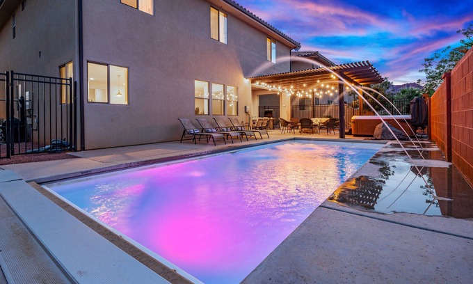 Santa Clara House | 94 PV | Luxury Home with Private Pool & Hot Tub, Fire Pit, Huge Kitchen, and More!