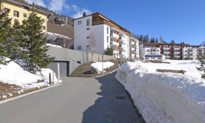Samedan Apartment | 95 m² Apartment ∙ 2 bedrooms ∙ 4 guests