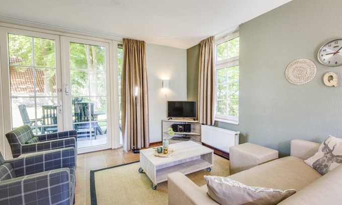 Municipality of Hellendoorn House | 95 m² Bungalow ∙ 3 bedrooms ∙ 6 guests