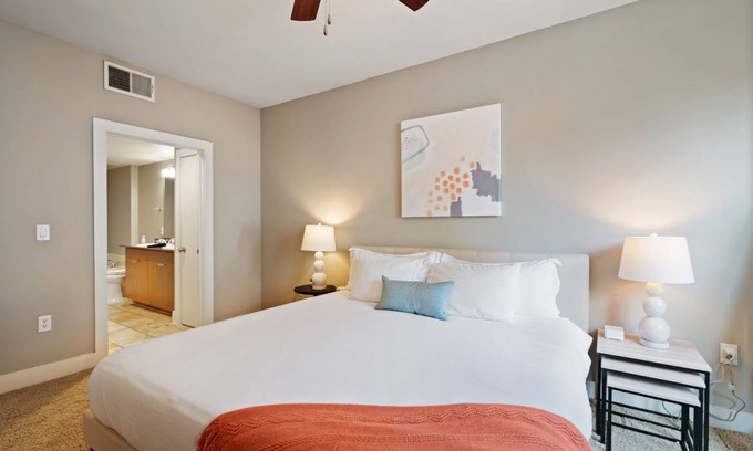 Legacy Park Apartment | 97 m² Apartment ∙ 2 bedrooms ∙ 6 guests
