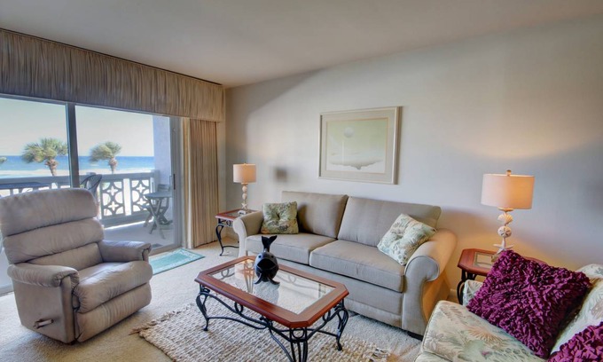 Harold Condo | 97 m² Condo ∙ 2 bedrooms ∙ 6 guests