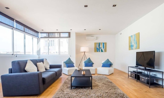 Eixample Apartment | 975 Las Ramblas Penthouse I
