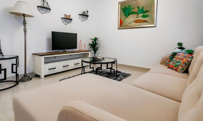 Trade Center Apartment | 98 Sheikh Zayed Road