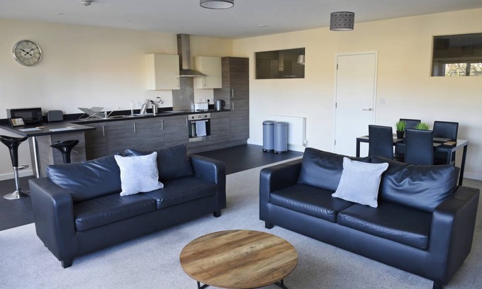 Ipswich Apartment | 99 m² Apartment ∙ 2 bedrooms ∙ 4 guests