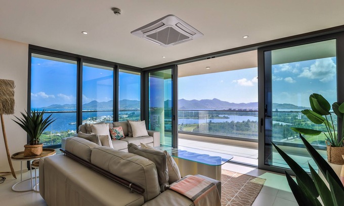 Maho Apartment | A-1703 Stunning two bedroom overlooking Mullet bay beach