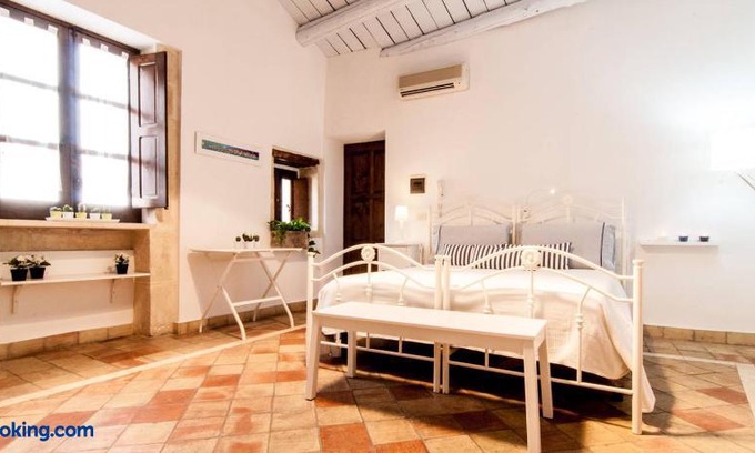 Ortigia Apartment | A 50 passi dal Tempio di Apollo