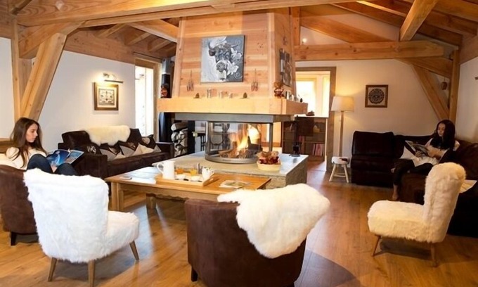 Praz-sur-Arly Ski Chalet | A beautiful chalet for 14 people located in te city center of Praz-sur-Arly