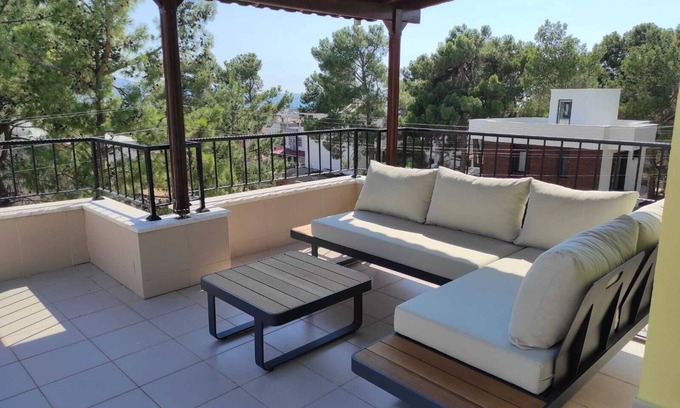 Akbuk Villa | A beautiful peaceful villa 10 minutes walk from the beach