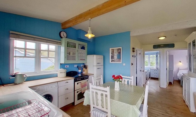 Hayle Ski Chalet | A beautifully presented chalet with views over St Ives Bay.