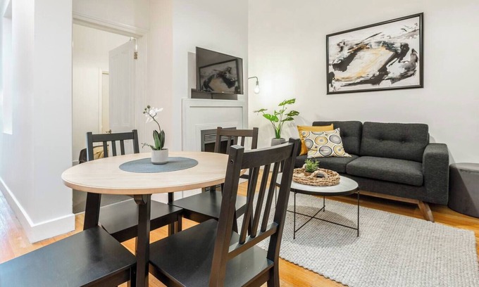 Carlton North House | A Carlton Classic Quaint Inner City Getaway
