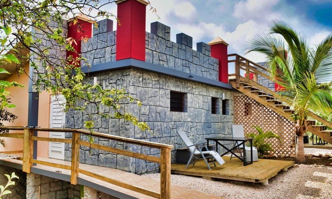 Soto Apartment | A castle apartment with a Caribbean flair