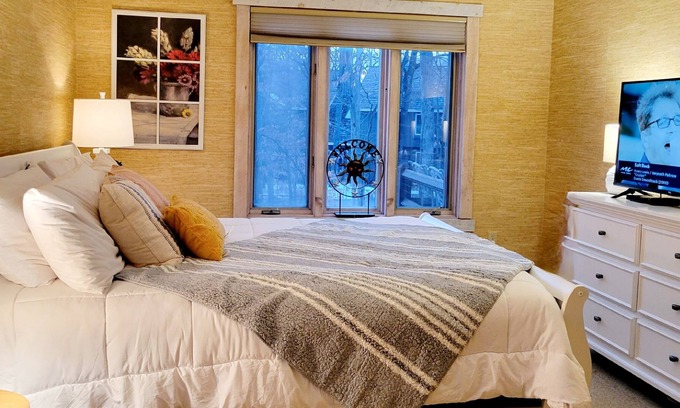 White Haven House | A change of pace. A peaceful place. Your getaway.