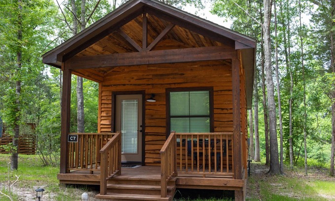 Livingston Cabin | A Cozy Getaway Right on the Water, Two Creeks Crossing Resort